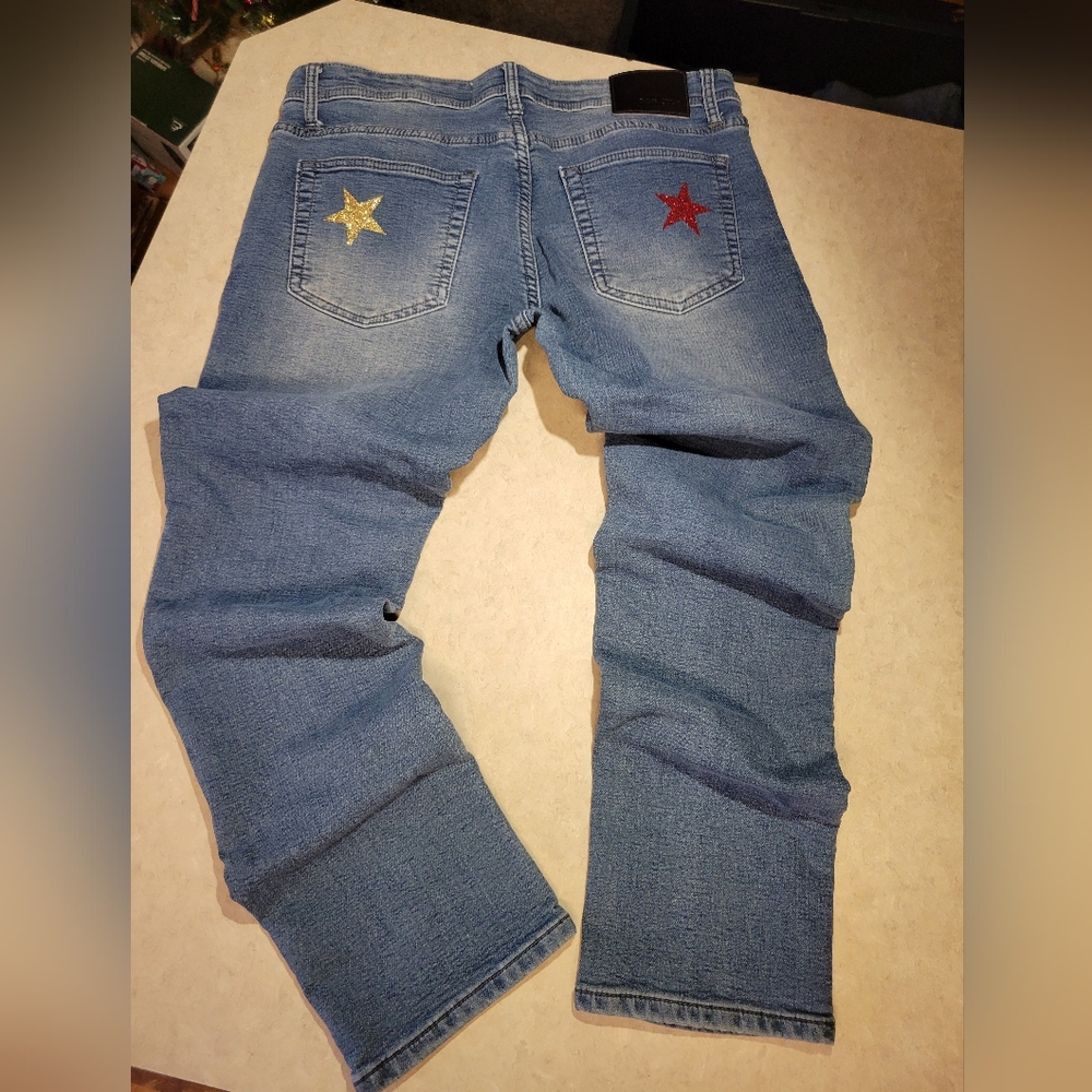 Taylor Vintage womens size 32×30 Stylish Blue Jeans with Star Accents